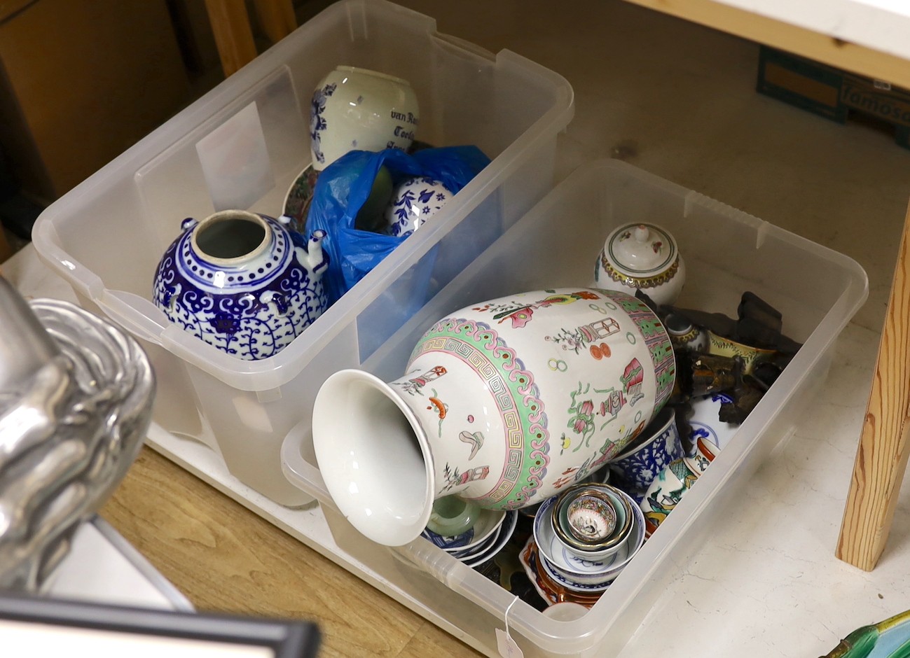 Mixed Oriental ceramics, papier mache wall pockets etc